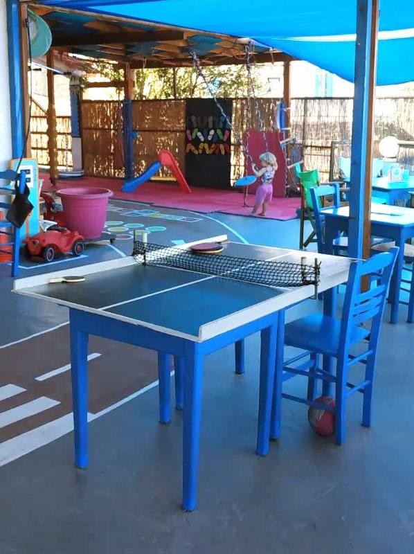 monster cafe - playground